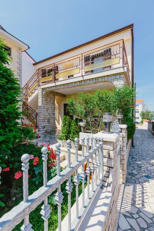 Andela Apartment PUY 객실 사진
